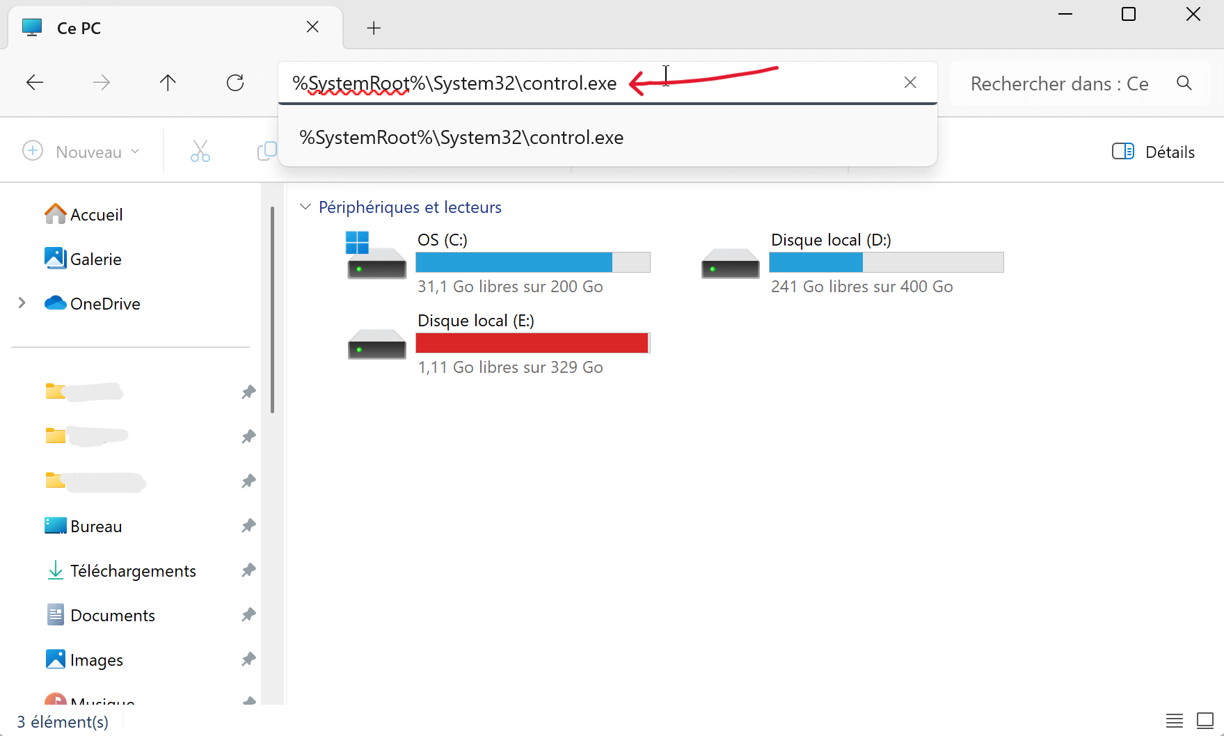 Saisir %SystemRoot%System32control.exe dans la barre d'adresse de l'Explorateur de fichiers et appuyer sur Entrée pour ouvrir le Panneau de configuration