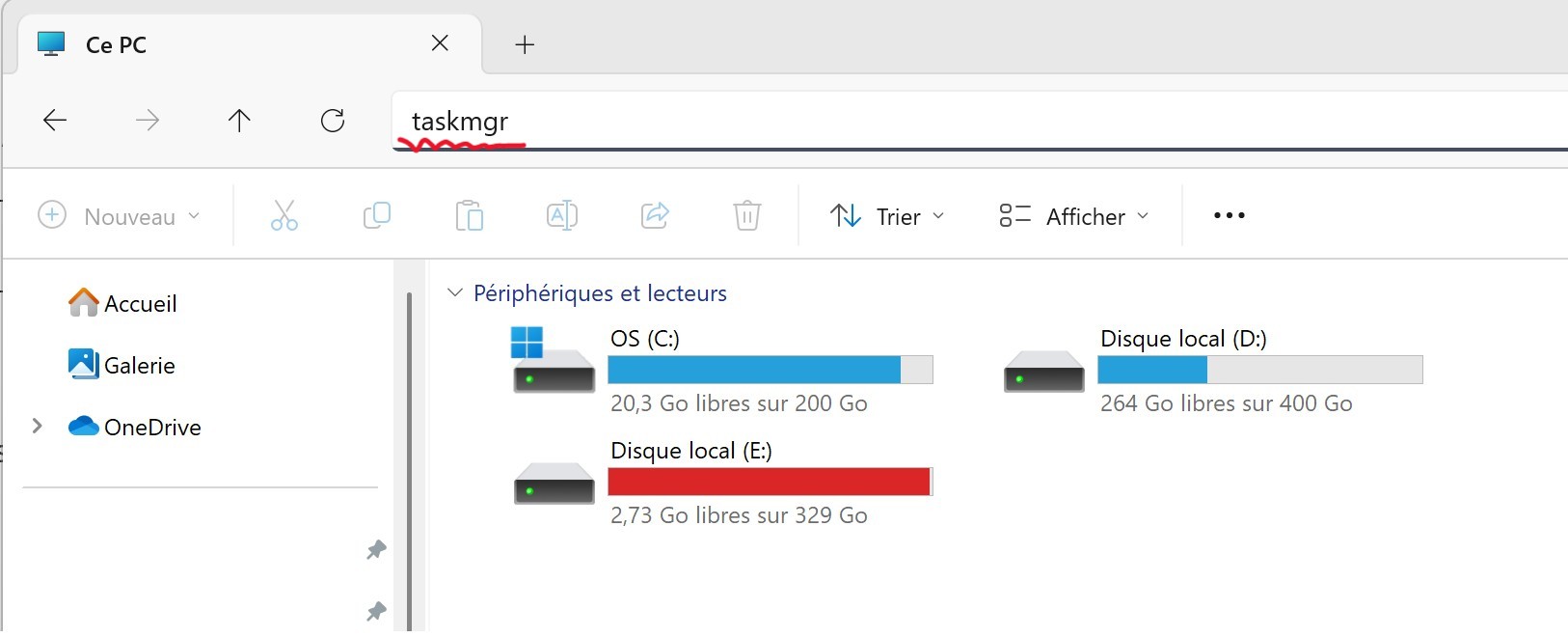 la manipulation dans la barre d'adresse de l'Explorateur de fichiers 2