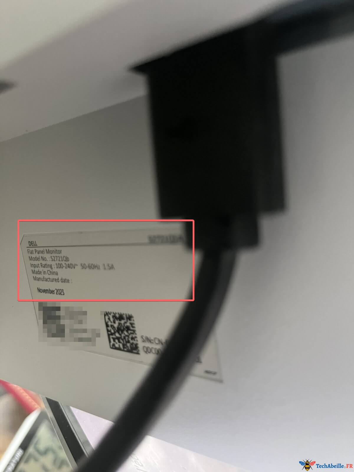 trouver le modèle du moniteur sur létiquette à larrière du moniteur