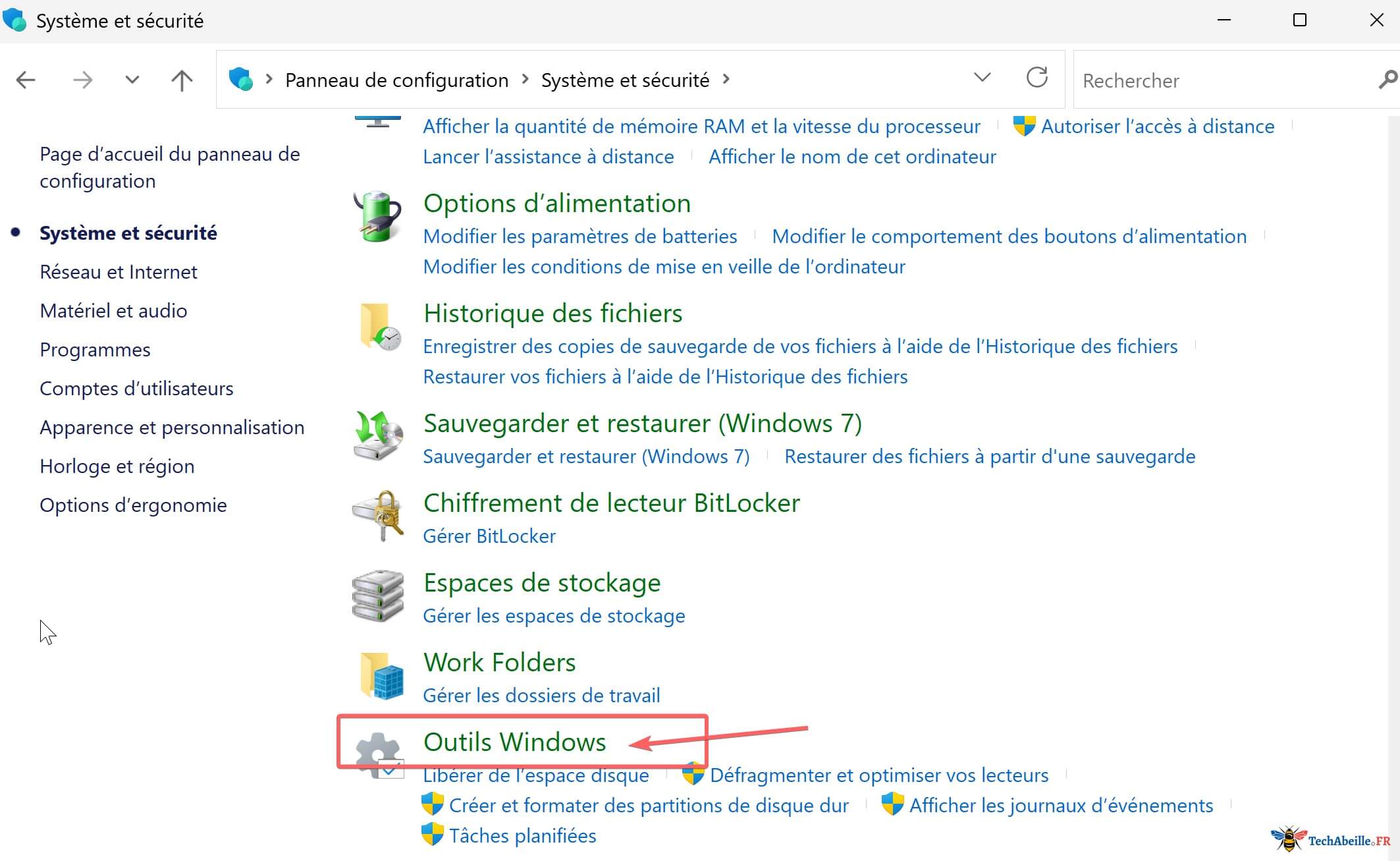 Trouver et cliquer sur Outils Windows dans le Panneau de configuration